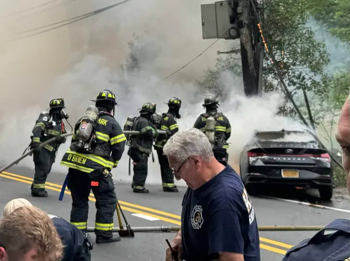 No other option: Community members rally to pull Northport woman from burning car