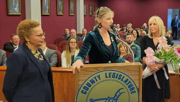 Northport resident Sharon Richmond honored with County-Wide Woman of Distinction