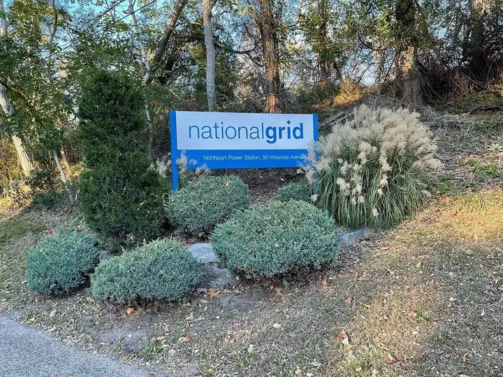 National Grid: Source of gas odor was leak from a main at the corner of Ocean Avenue and Eatons Neck Road