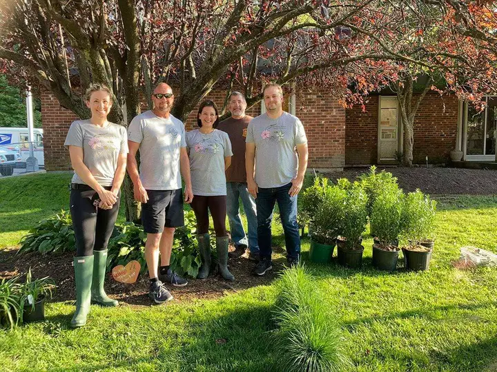 Look and learn: NNGI installs over 150 native plants on Village Hall property