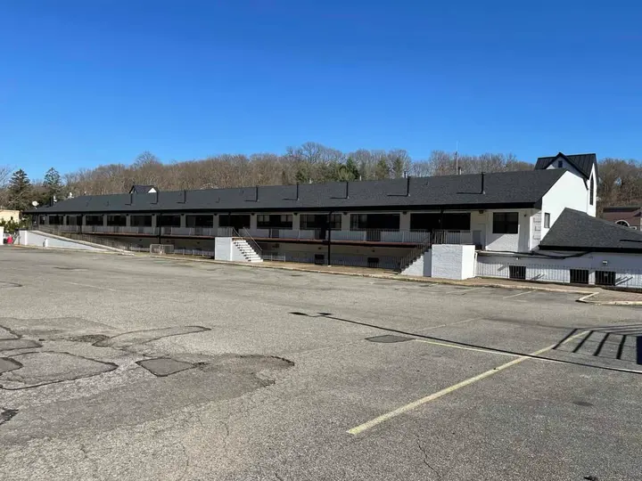 Application for 19 apartments at North Fort Town Plaza withdrawn, will not come before ZBA