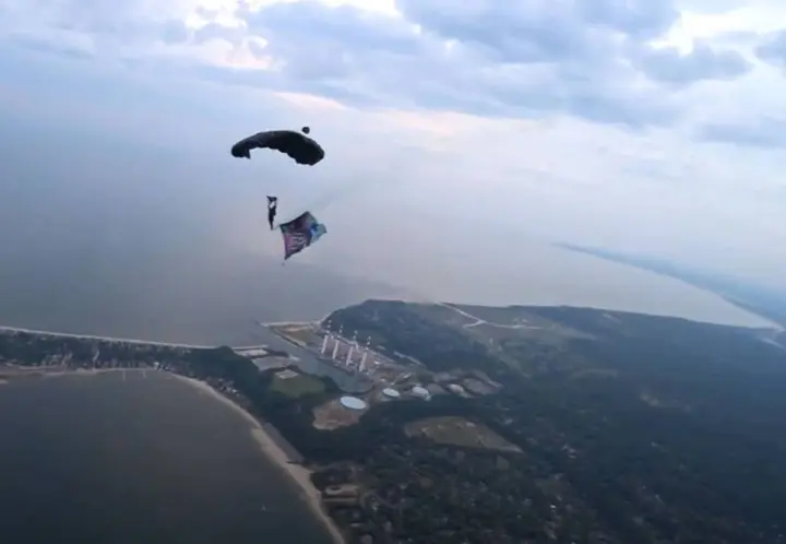 Maggie’s bucket list: Skydive over Northport Harbor honors teen who died of rare cancer