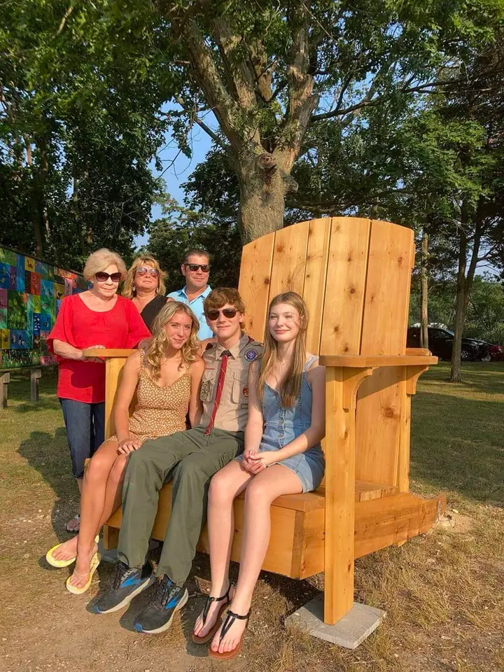 “Big chair” built by local Eagle Scout designed to bring visitors to Scudder Park for a seat with a view