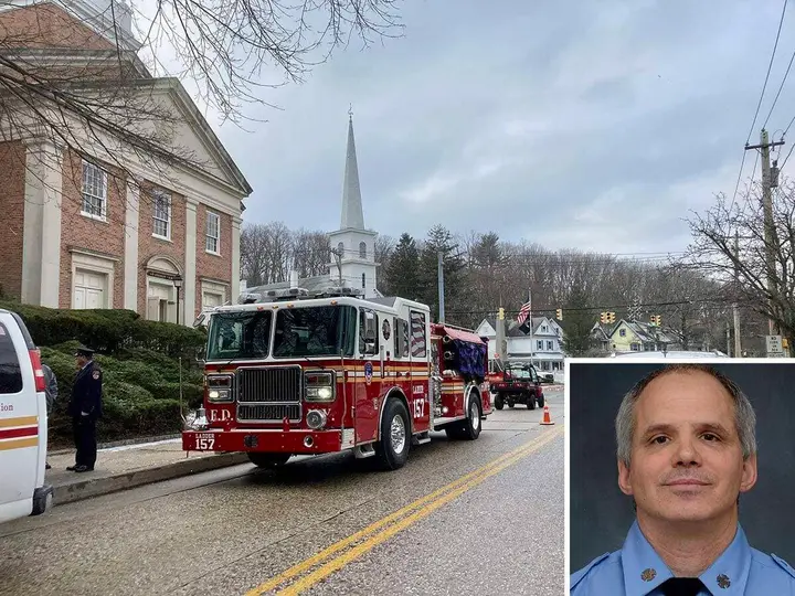 Northport resident Christopher Viviano, FDNY, mourned on Main Street